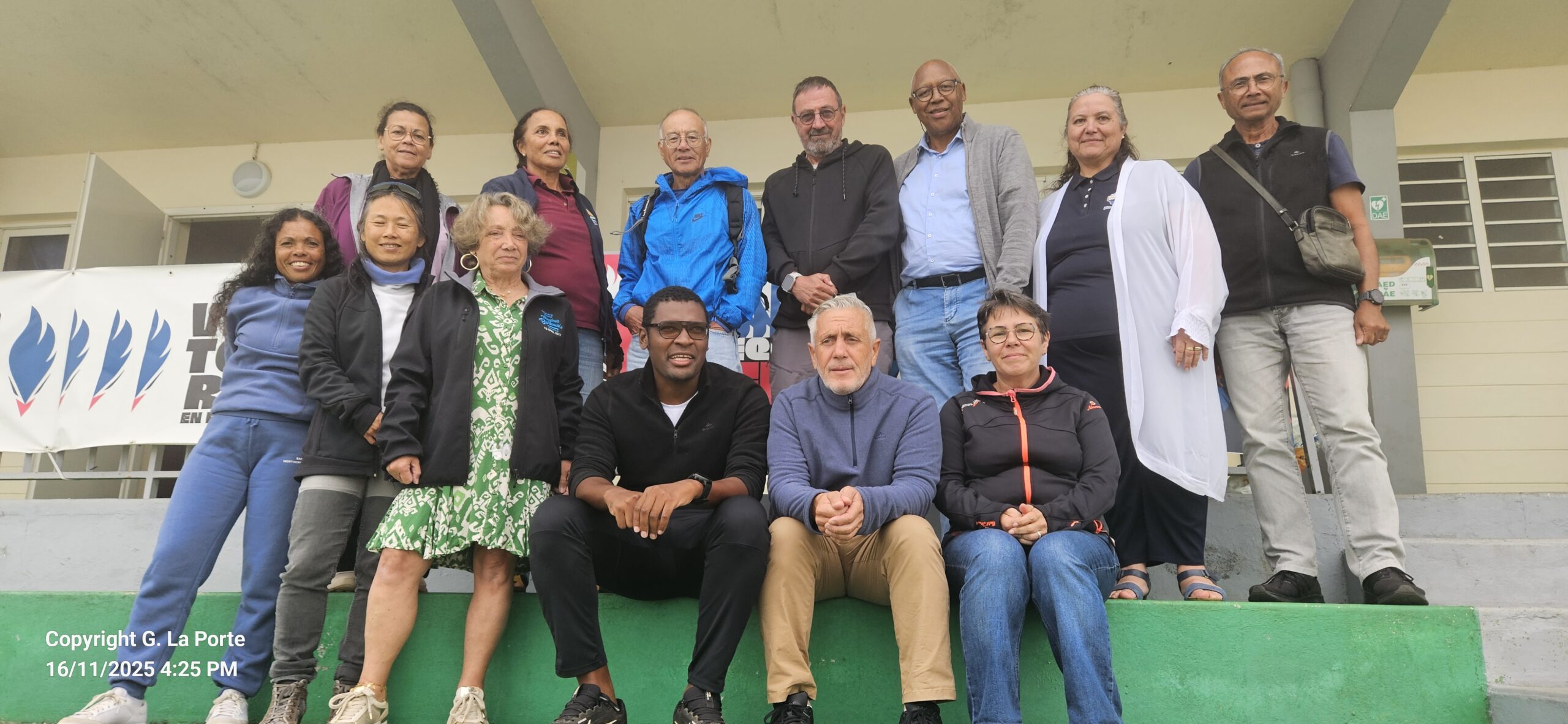Photo des nouveaux animateurs de rando santé de La Réunion et Mayotte avec leurs formateurs